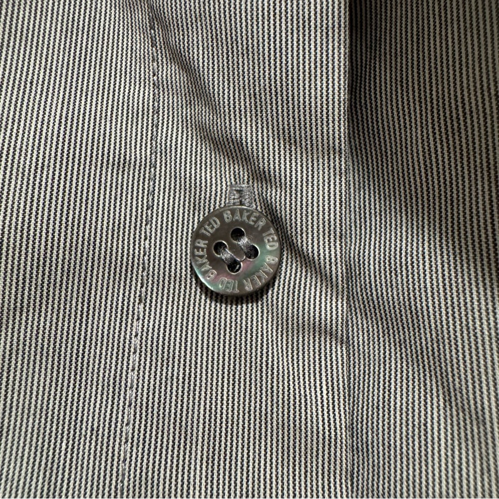 Ted Baker Gray Blouse with Tie Front Size 4/US Size 10 (Large) - Picture 7 of 16